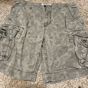 Men’s Arizona camo cargo shorts